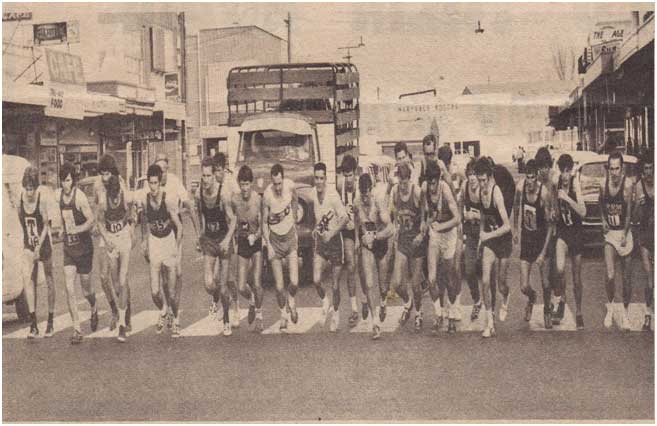 1971 Traralgon Marathon Start in Franklin Street, Traralgon